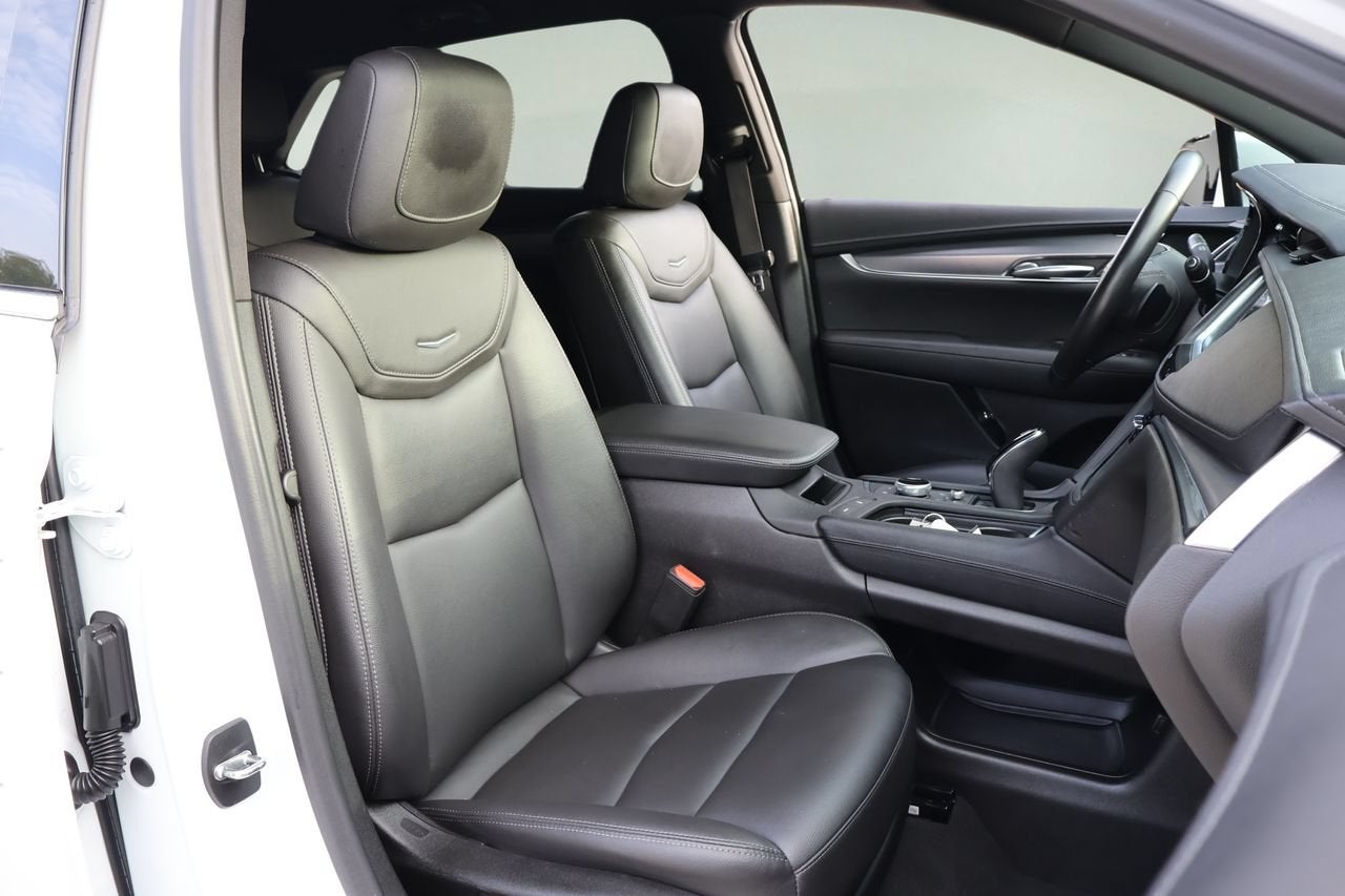 2022 Cadillac XT5 Luxury