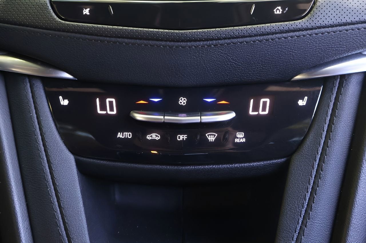 2024 Cadillac XT5 Luxury