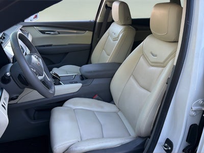 2017 Cadillac XT5 Luxury FWD