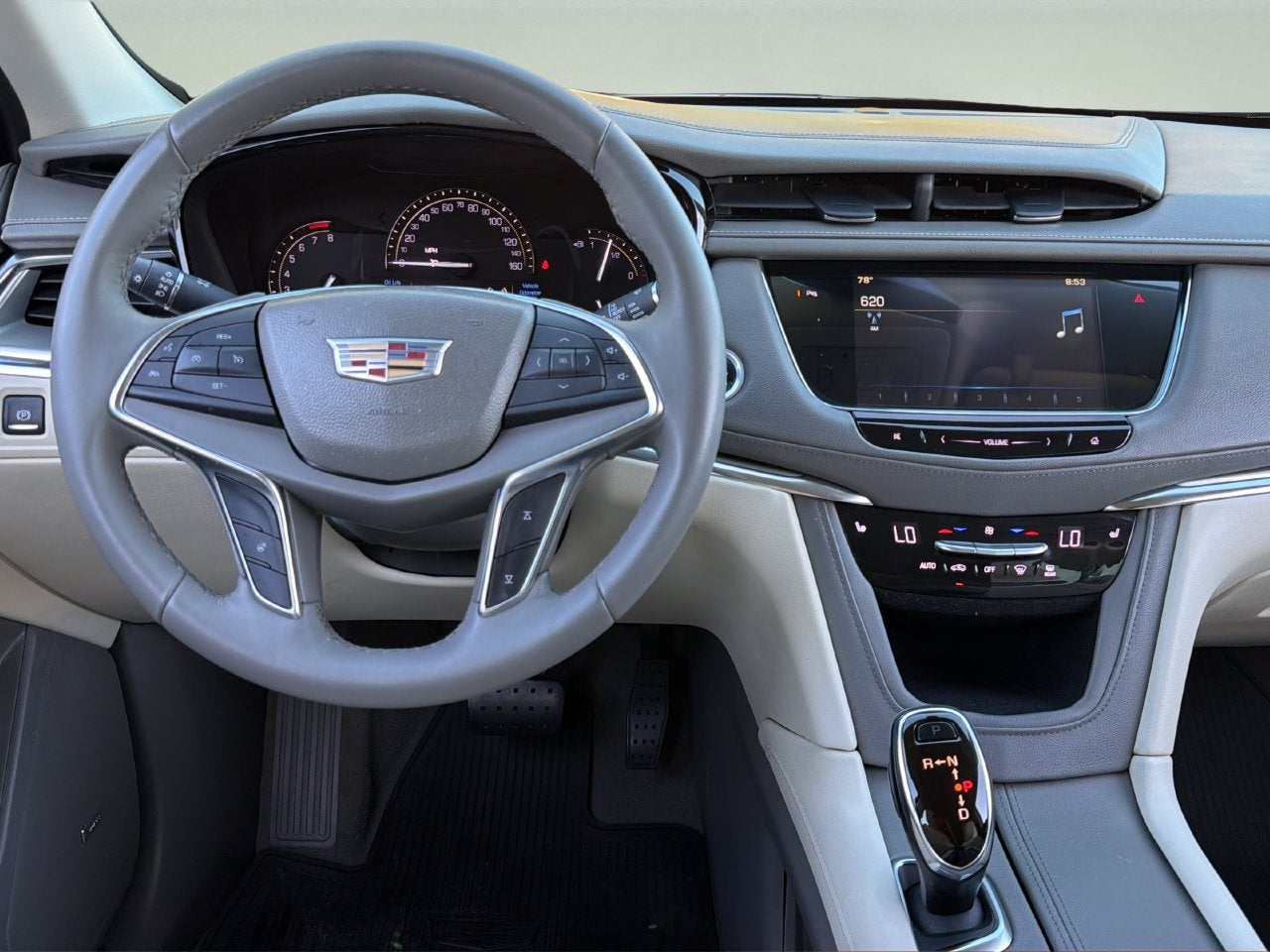 2017 Cadillac XT5 Luxury FWD