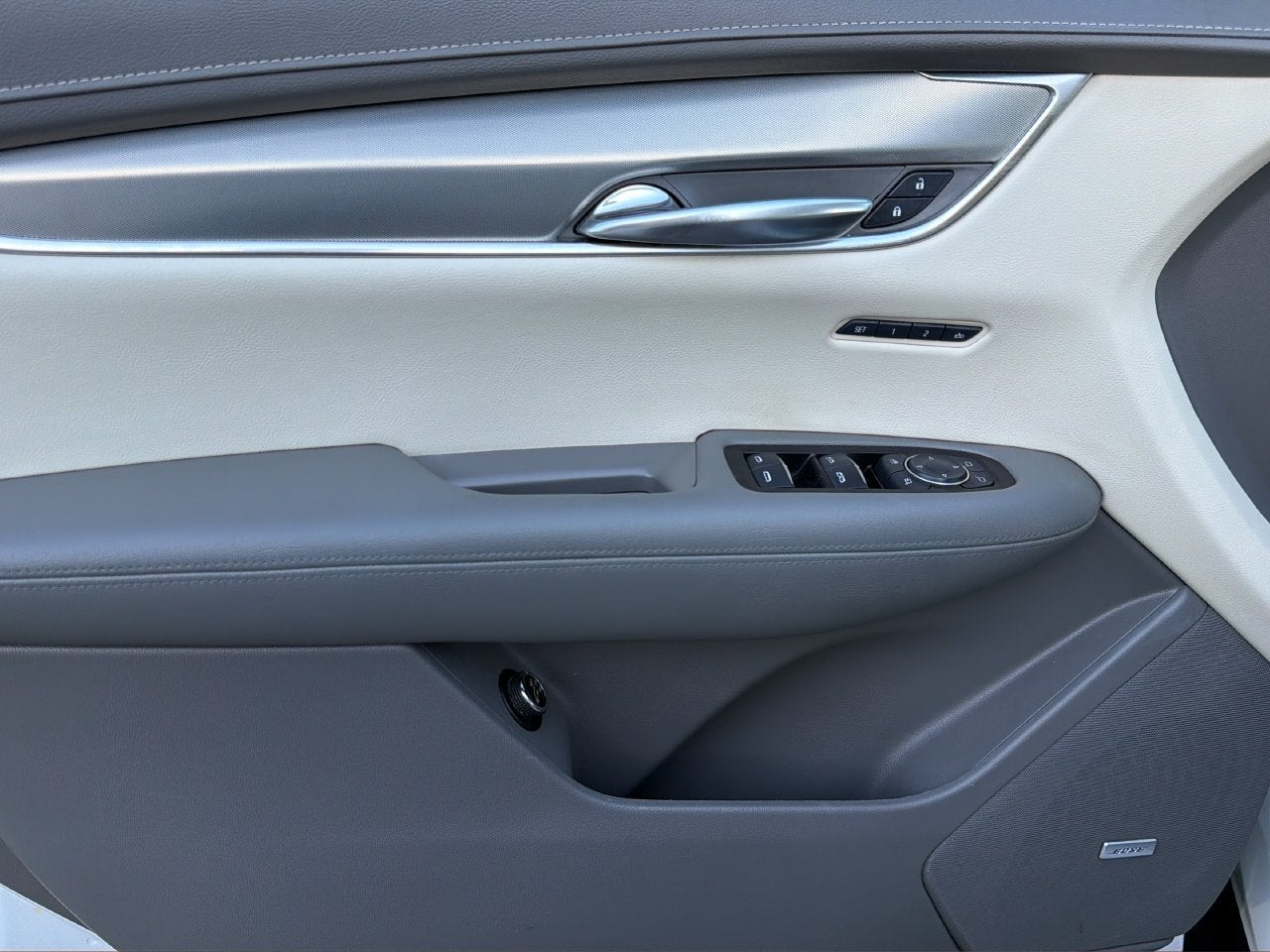 2017 Cadillac XT5 Luxury FWD