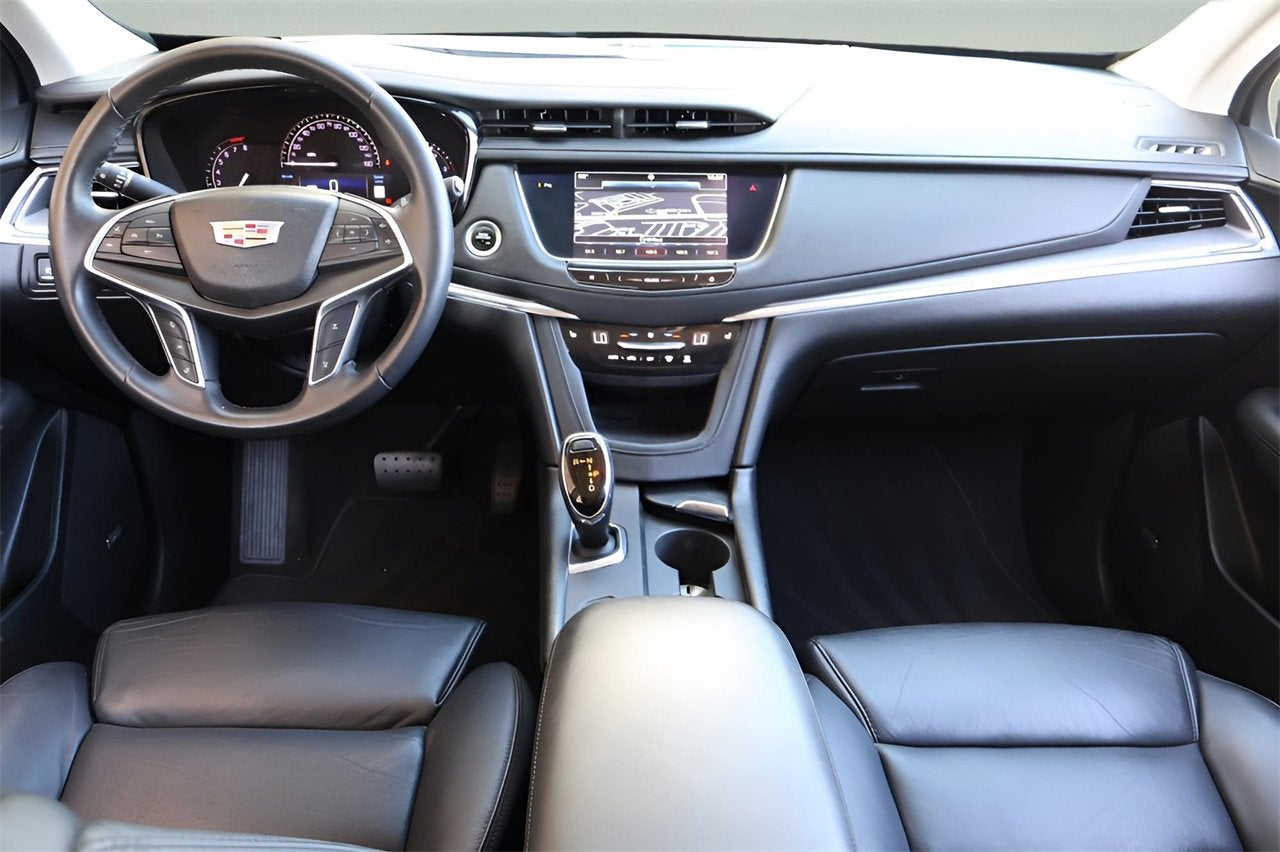 2017 Cadillac XT5 Luxury FWD