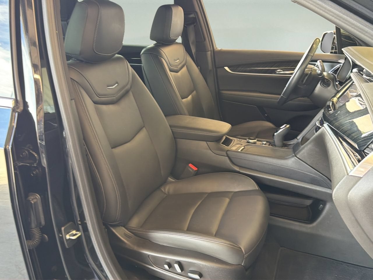 2023 Cadillac XT6 FWD Premium Luxury