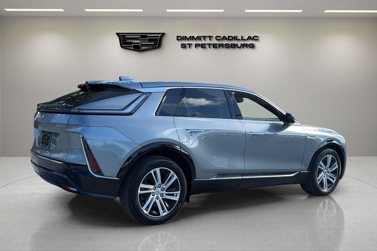 2024 Cadillac LYRIQ Tech