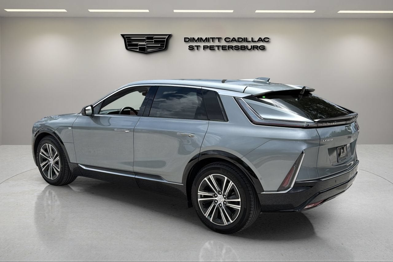 2024 Cadillac LYRIQ Luxury 2