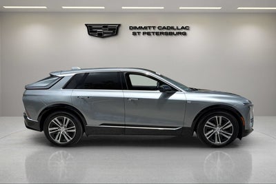 2024 Cadillac LYRIQ Luxury 2