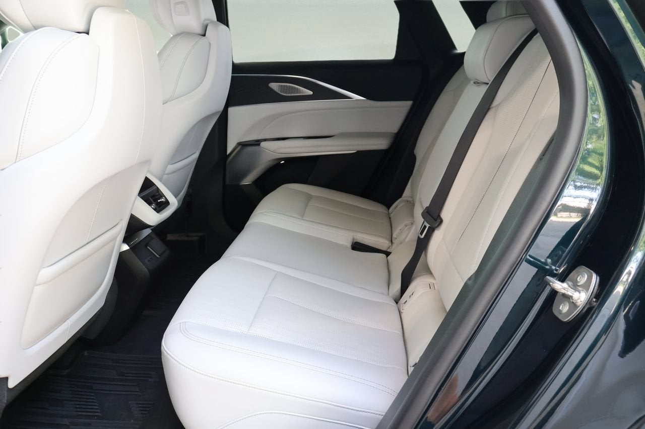 2024 Cadillac LYRIQ Sport 2