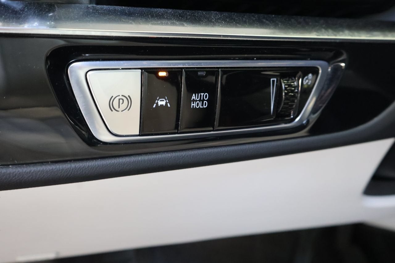 2024 Cadillac LYRIQ Sport 2