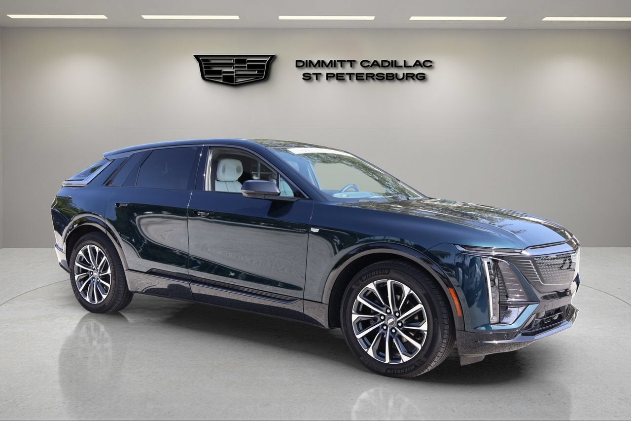2024 Cadillac LYRIQ Sport 2