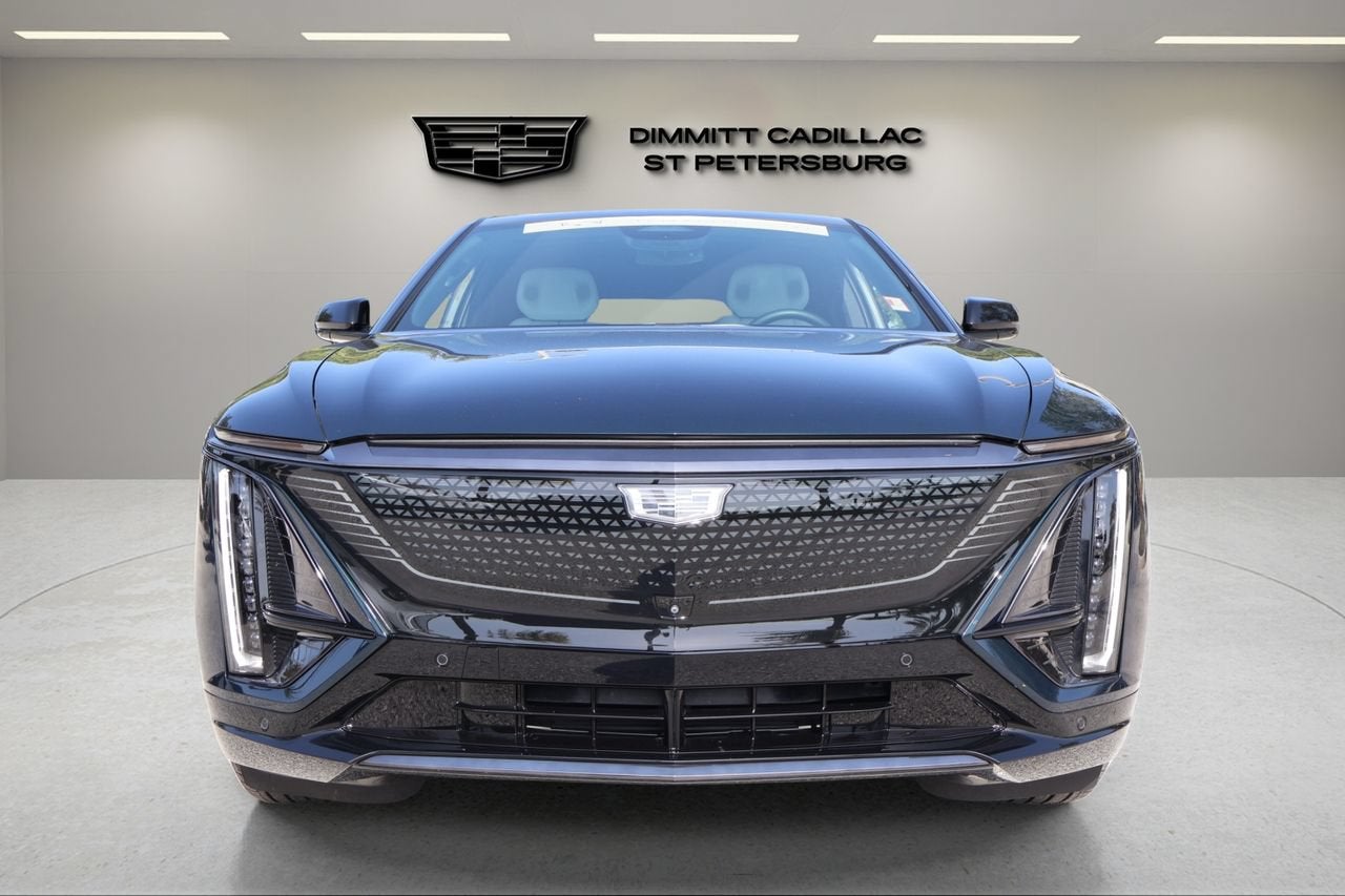 2024 Cadillac LYRIQ Sport 2