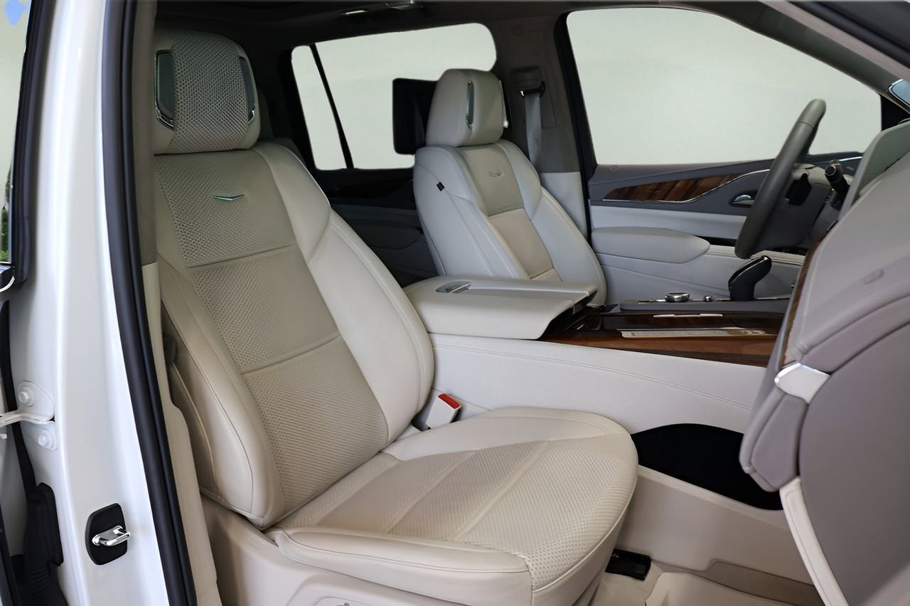 2024 Cadillac Escalade ESV Sport Platinum