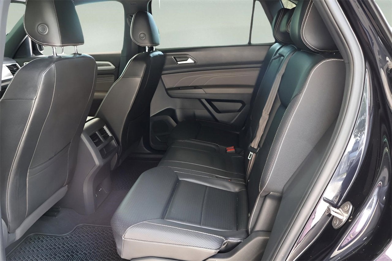 2022 Volkswagen Atlas Cross Sport 2.0T SE w/Technology