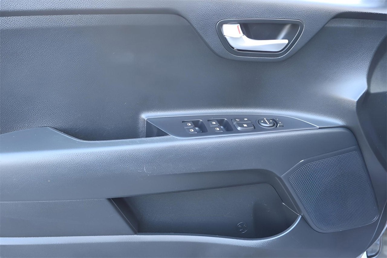 2023 Kia Rio 5-Door S