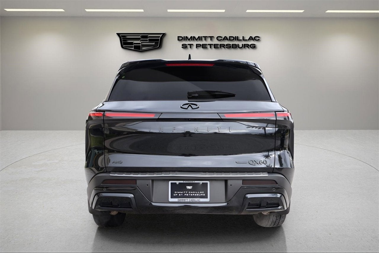 2025 INFINITI QX60 LUXE