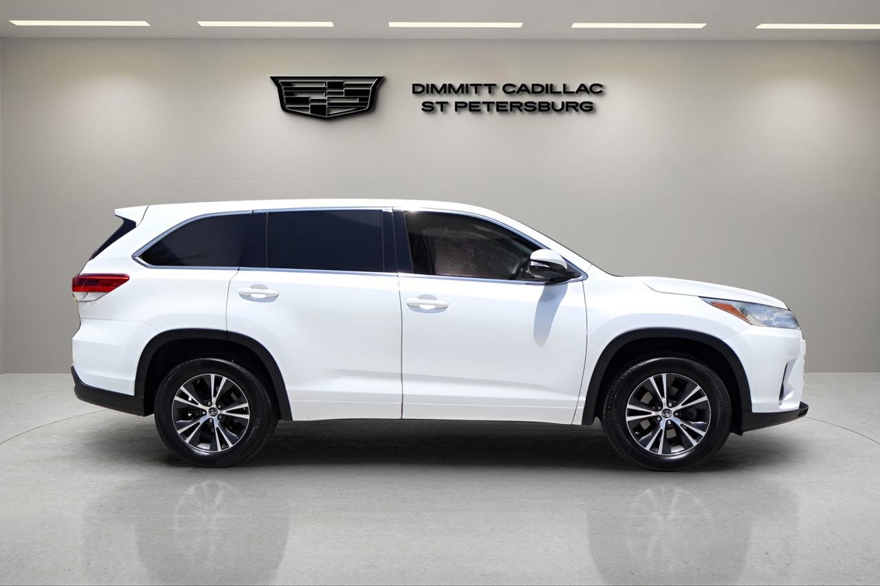 2018 Toyota Highlander LE