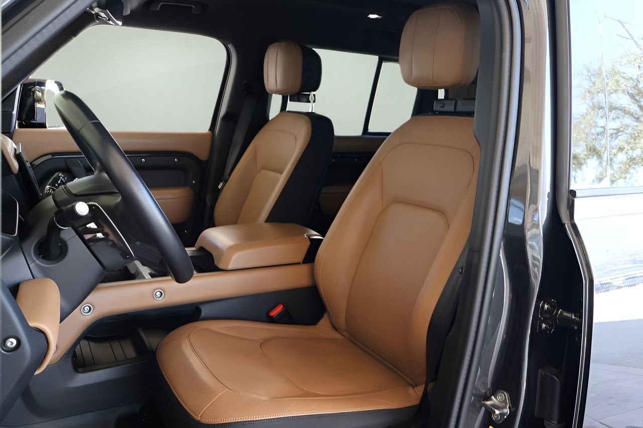 2025 Land Rover Defender V8