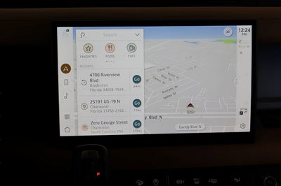 2025 Land Rover Defender V8