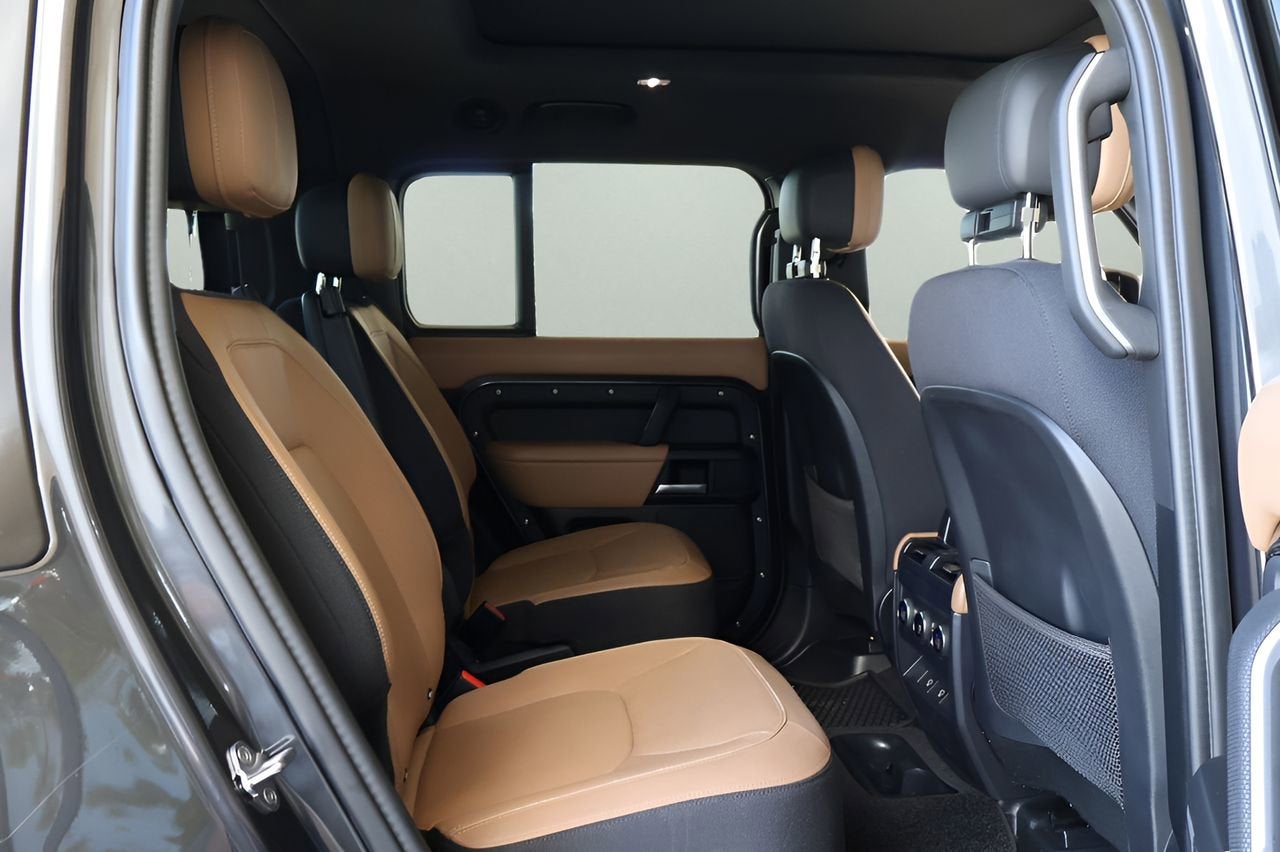 2025 Land Rover Defender V8