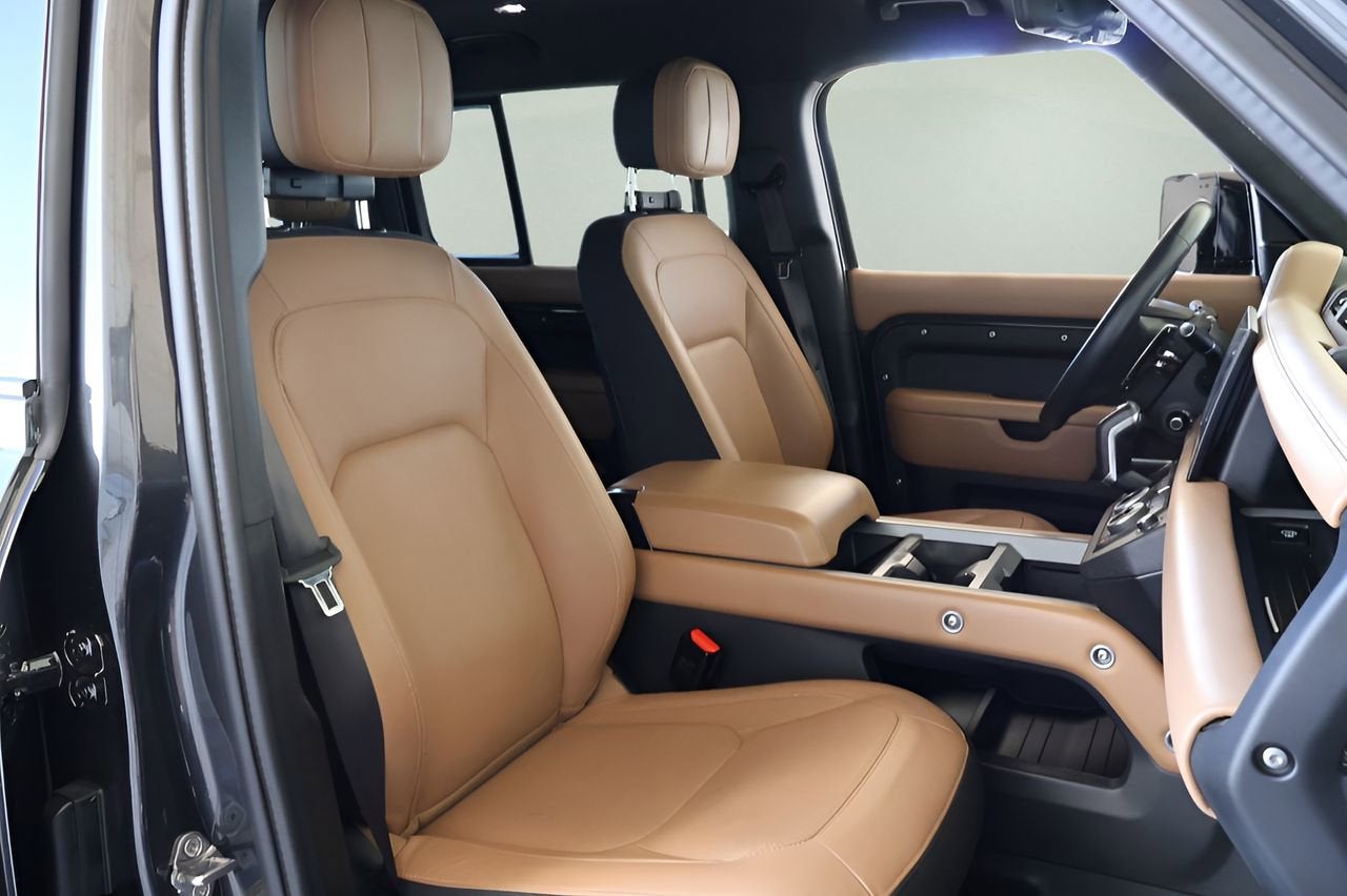 2025 Land Rover Defender V8