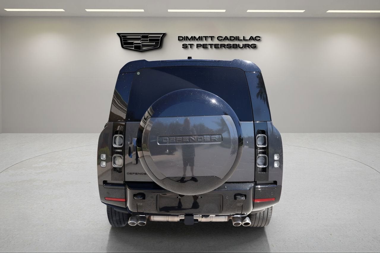 2025 Land Rover Defender V8