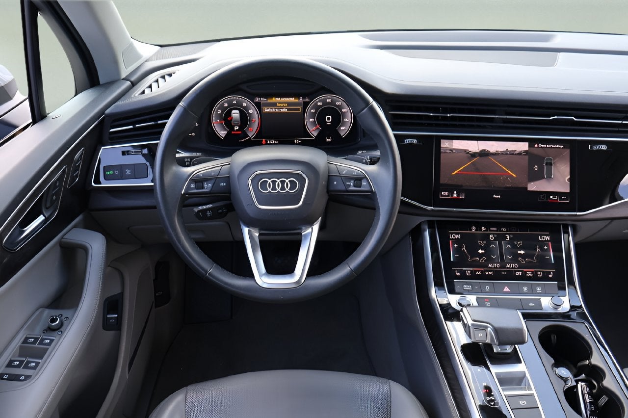 2023 Audi Q7 Premium Plus