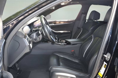 2022 BMW 5 Series M550i xDrive