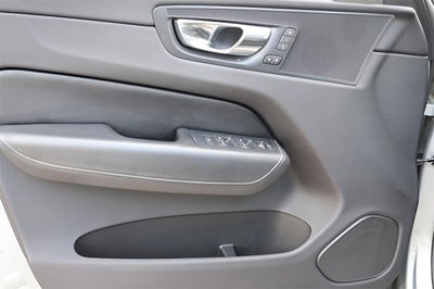 2018 Volvo XC60 R-Design