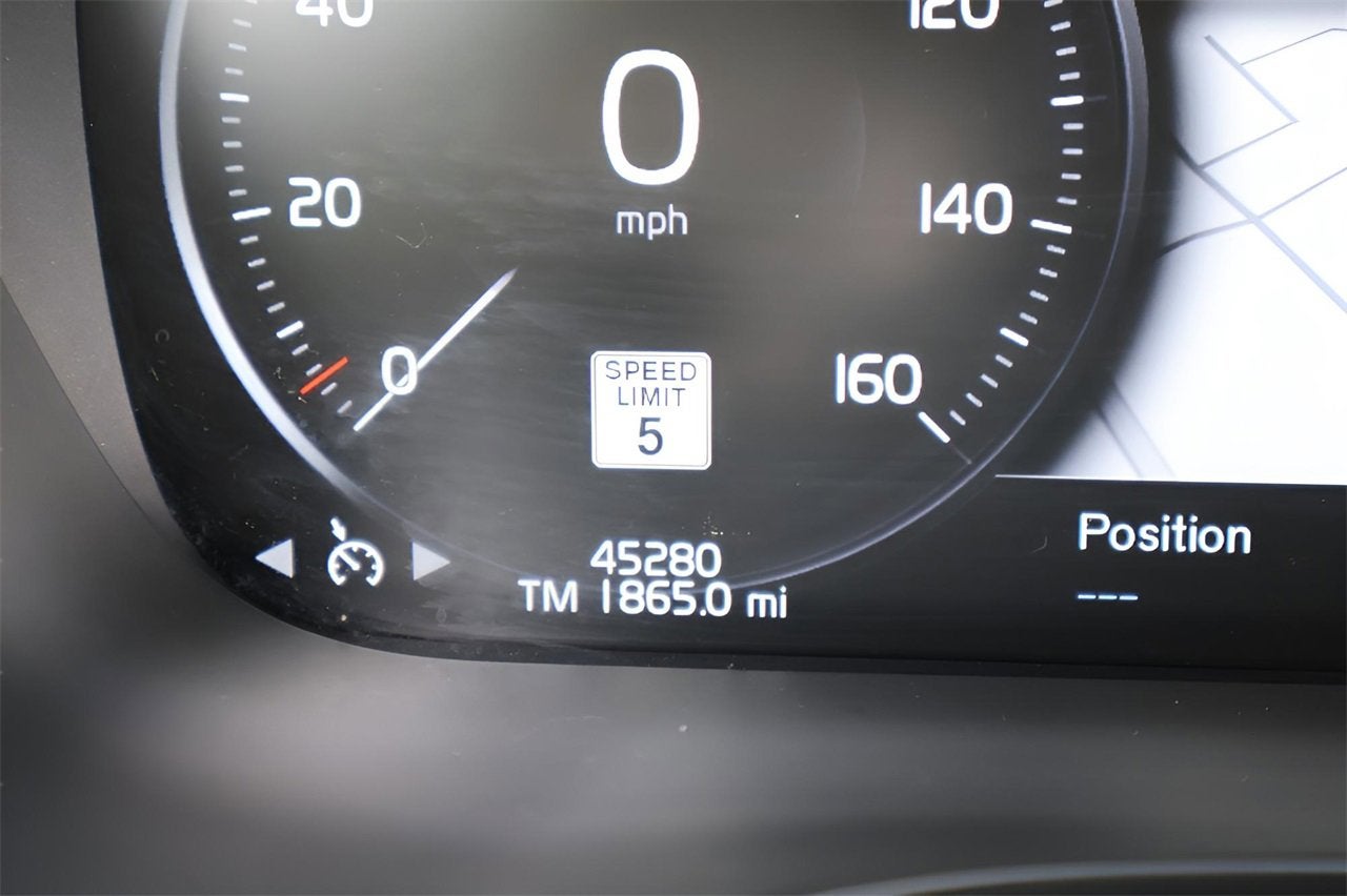 2018 Volvo XC60 R-Design