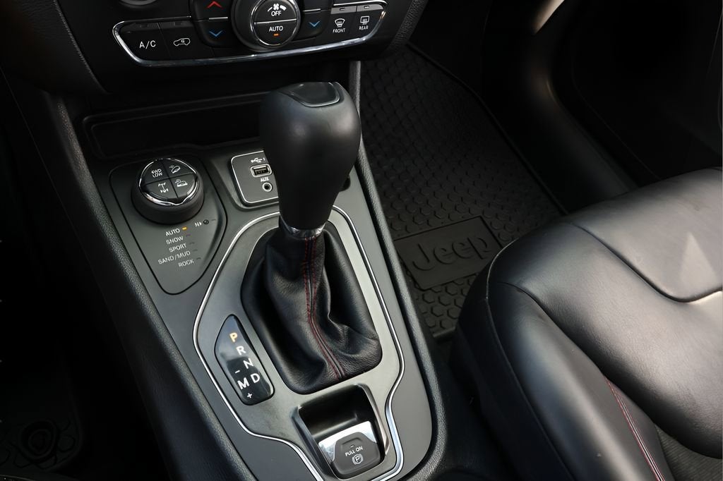 2020 Jeep Cherokee Trailhawk
