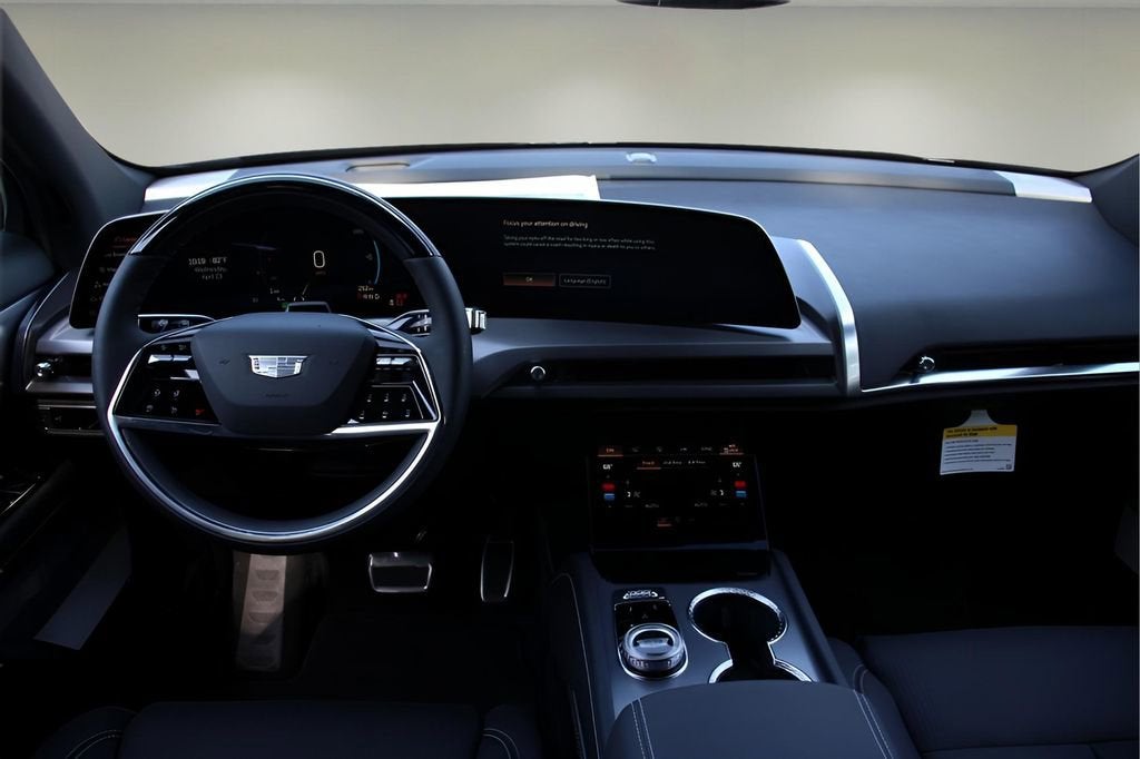 2026 Cadillac VISTIQ Luxury