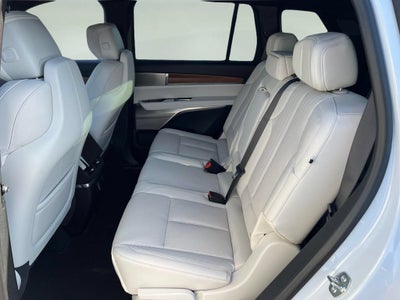 2027 Cadillac VISTIQ Luxury