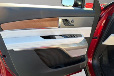 2027 Cadillac VISTIQ Sport