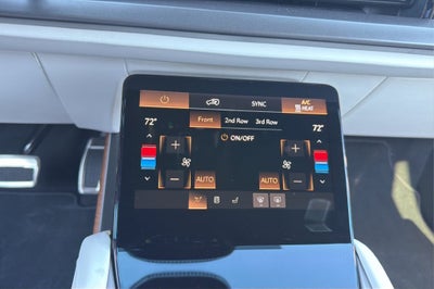 2027 Cadillac VISTIQ Sport