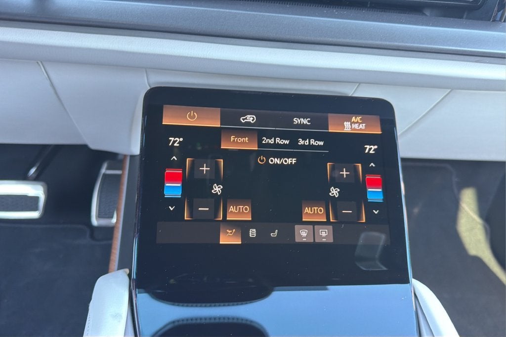 2027 Cadillac VISTIQ Sport