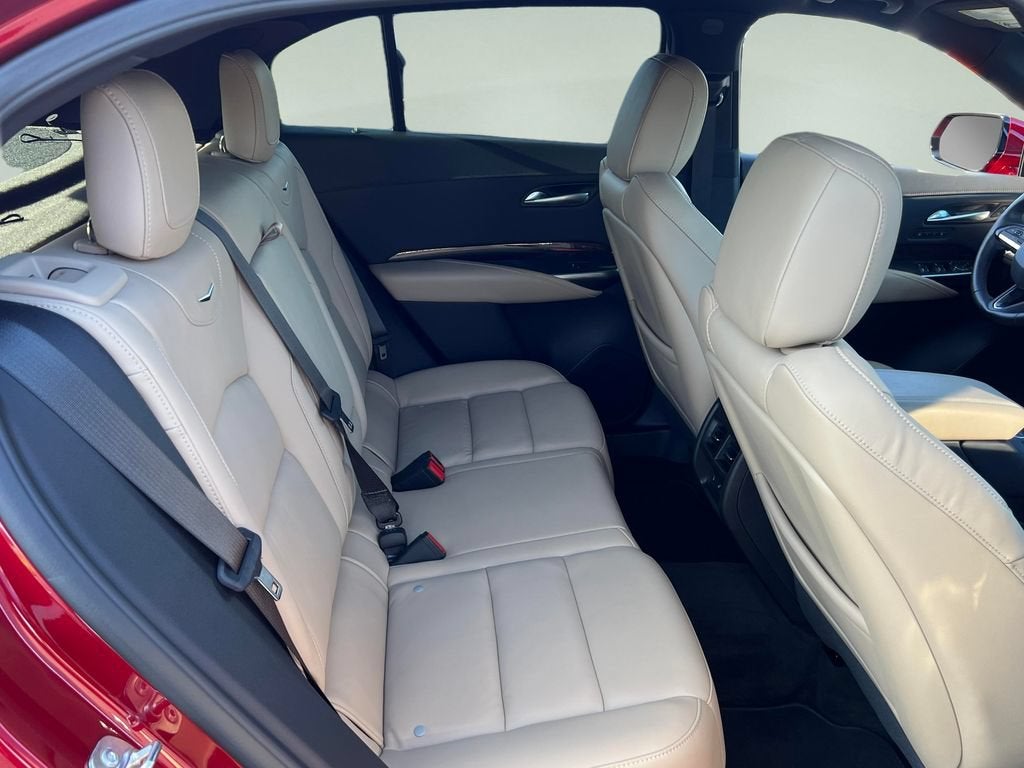 2024 Cadillac XT4 Premium Luxury