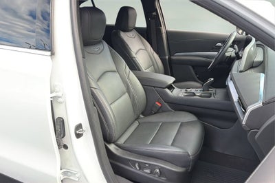2024 Cadillac XT4 Premium Luxury