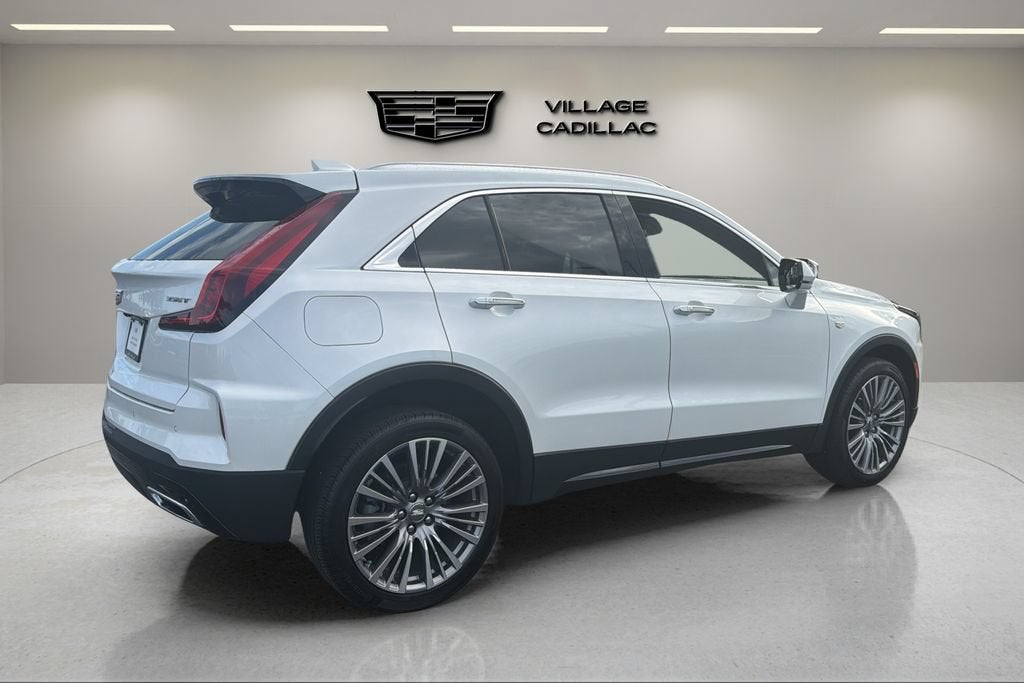 2024 Cadillac XT4 Premium Luxury