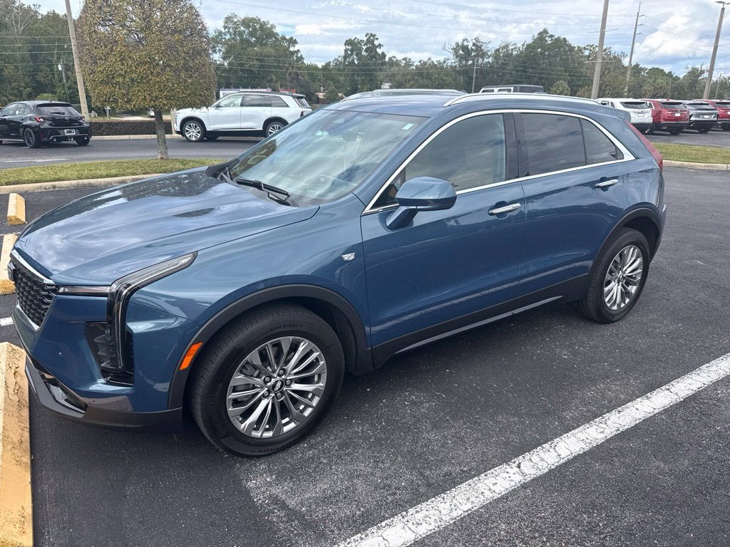 2024 Cadillac XT4 Premium Luxury