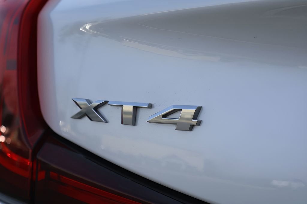 2020 Cadillac XT4 AWD Premium Luxury