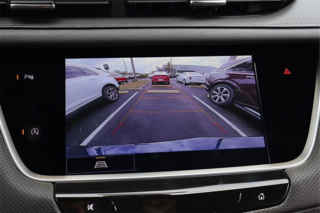 2026 Cadillac XT5 Luxury