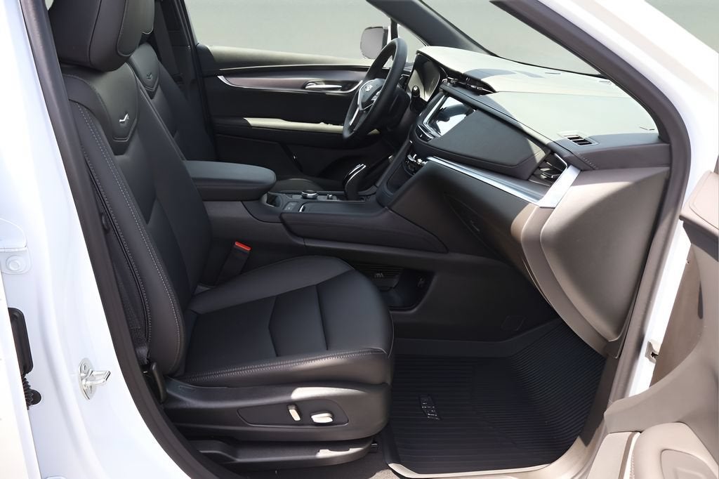 2026 Cadillac XT5 Luxury