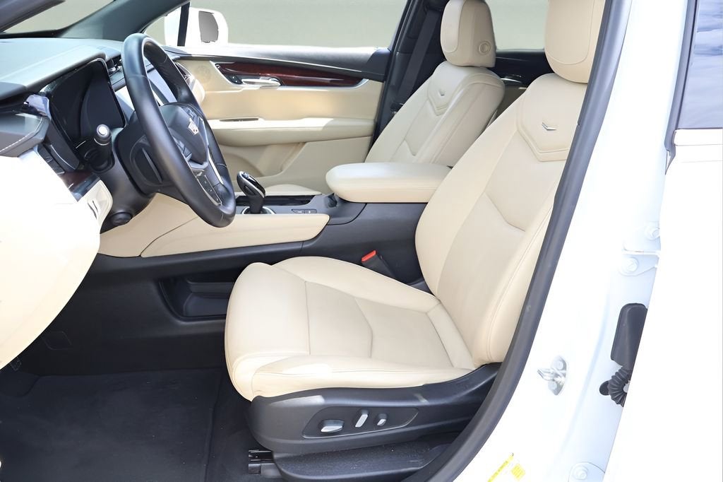 2018 Cadillac XT5 Premium Luxury FWD