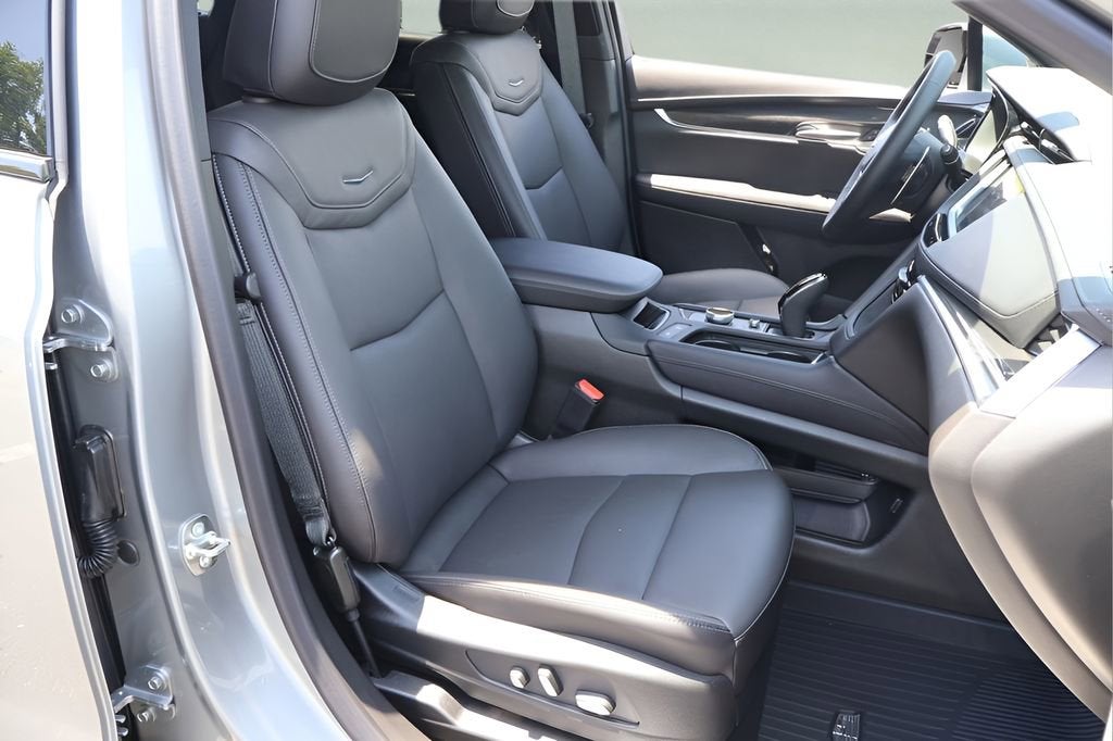 2026 Cadillac XT5 Sport