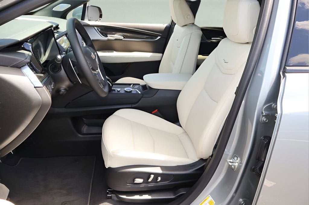 2026 Cadillac XT5 Sport