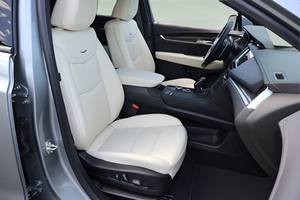 2026 Cadillac XT5 Sport