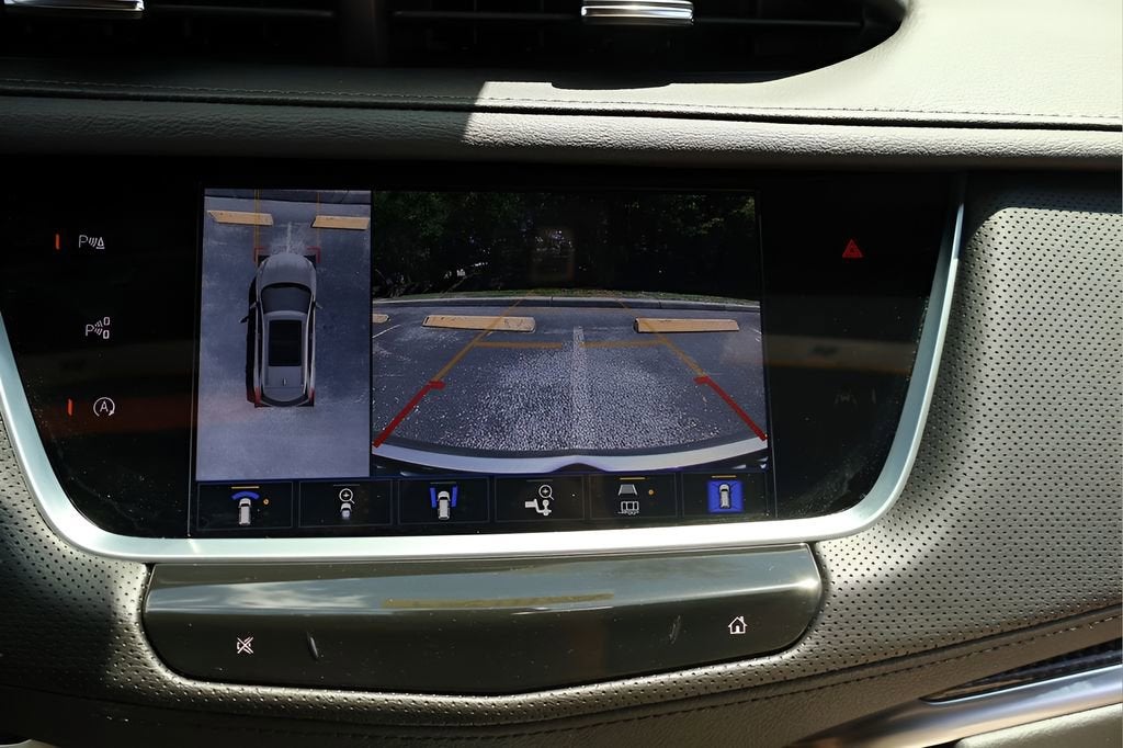 2026 Cadillac XT5 Sport