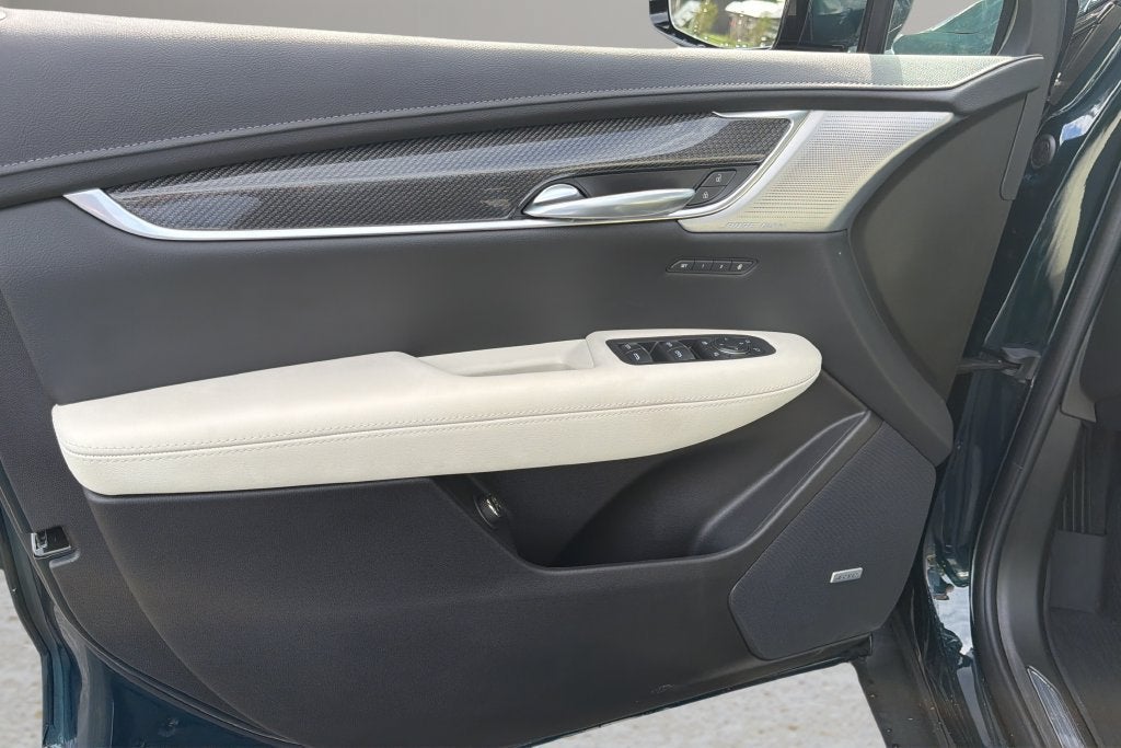 2026 Cadillac XT5 Sport