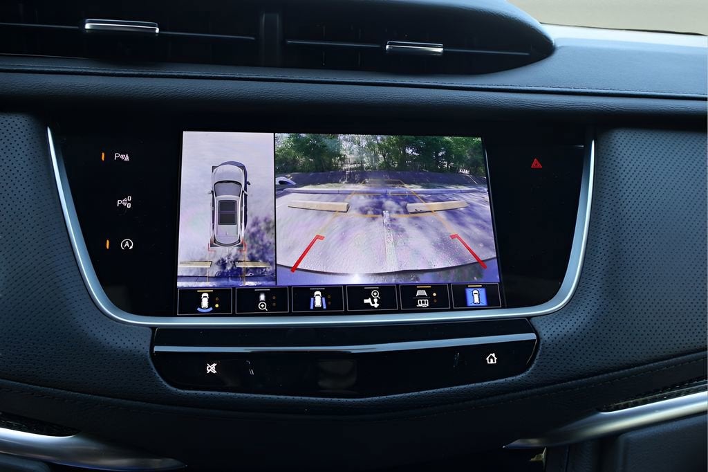 2026 Cadillac XT5 Sport