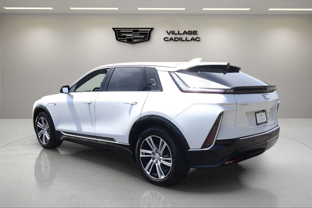 2024 Cadillac LYRIQ Tech