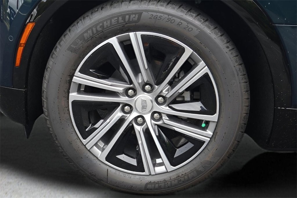 2025 Cadillac LYRIQ Luxury 1